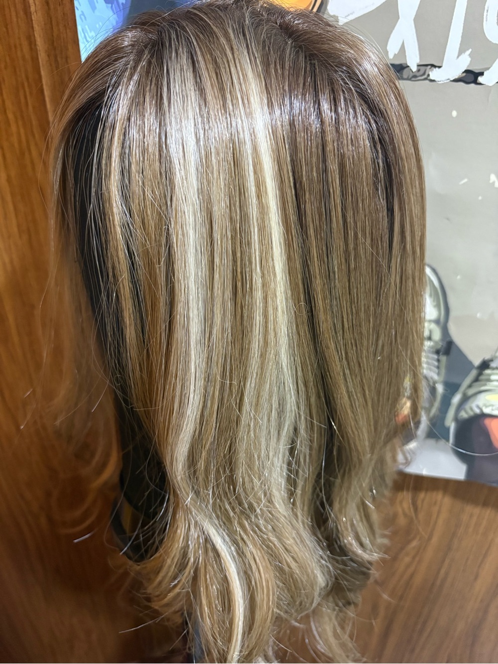 High quality heat friendly synthetic fiber wig 13x4 - Picture 3 of 10